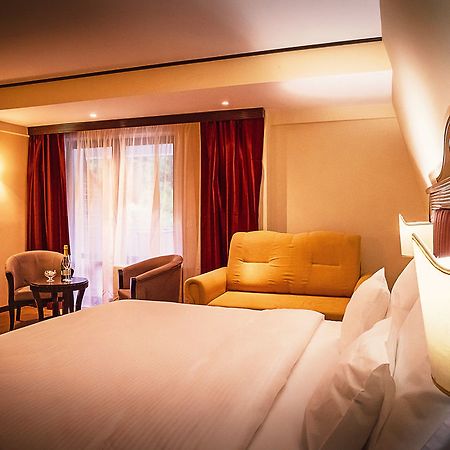 Perla Hotel Slănic-Moldova Exteriér fotografie