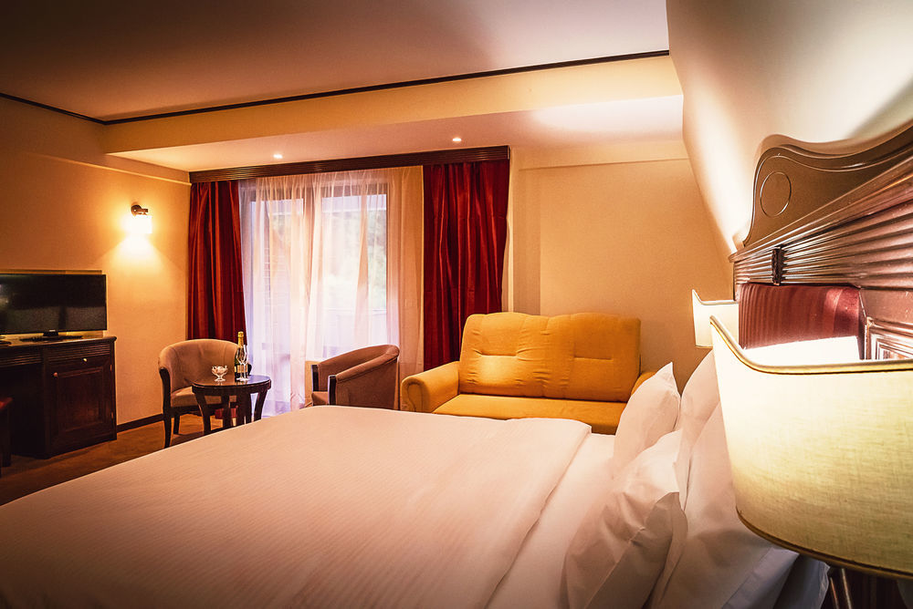 Perla Hotel Slănic-Moldova Exteriér fotografie